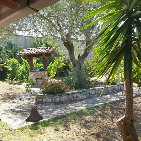 Fontana Cascetta Apartment